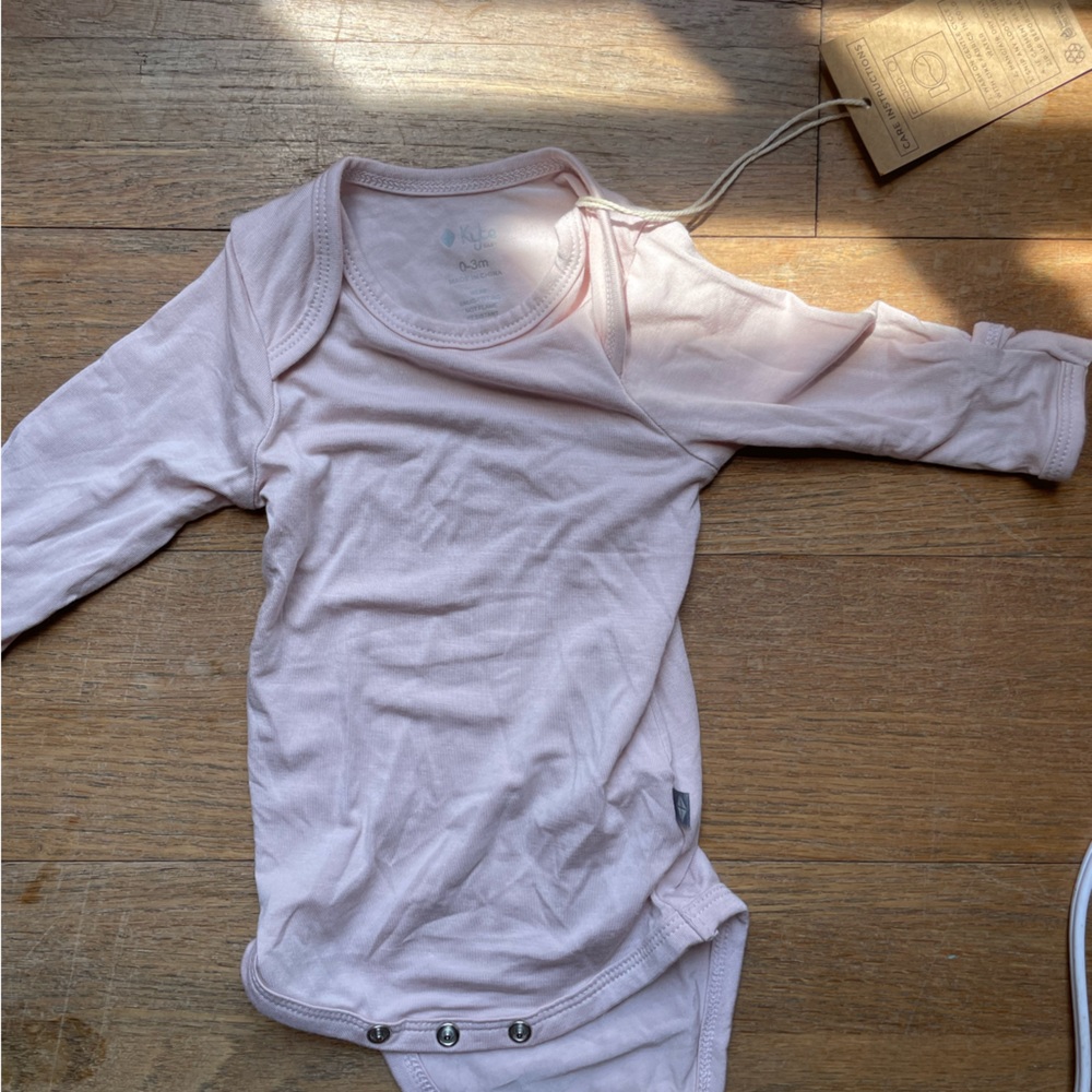 Kyte baby onsie light pink NWT